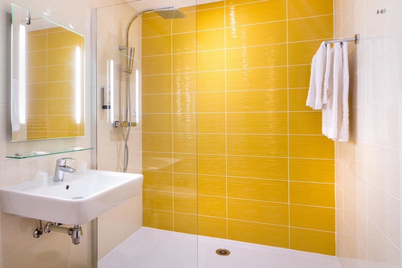 Best Western Domaine De Roquerousse Салон дьо Прованс Екстериор снимка